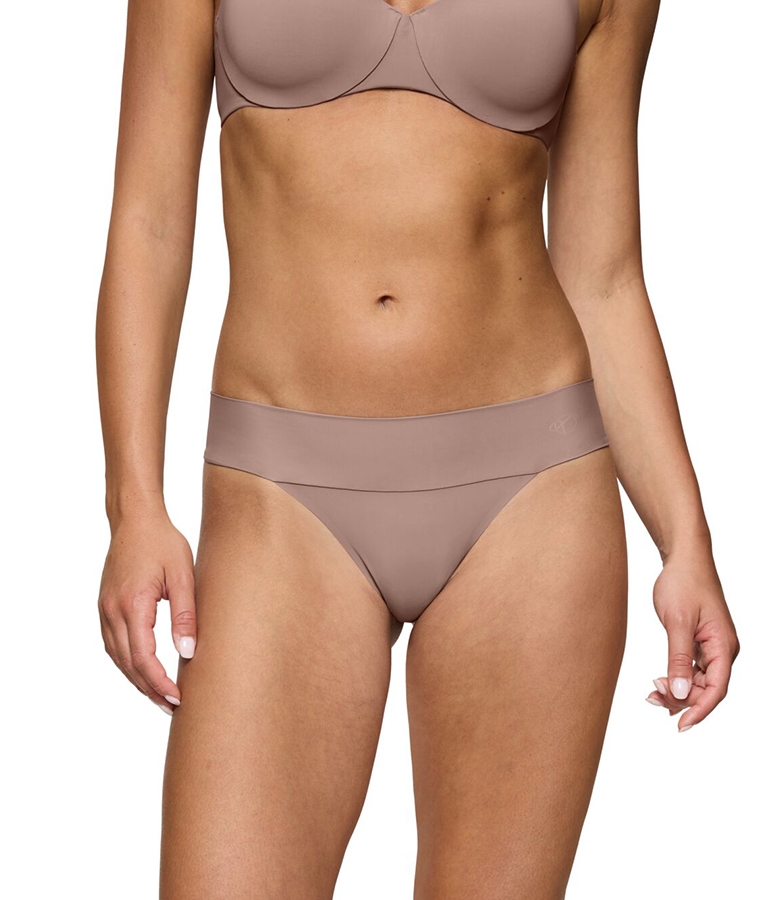 Triumph String  Εσώρουχο Body Make-Up Illusion